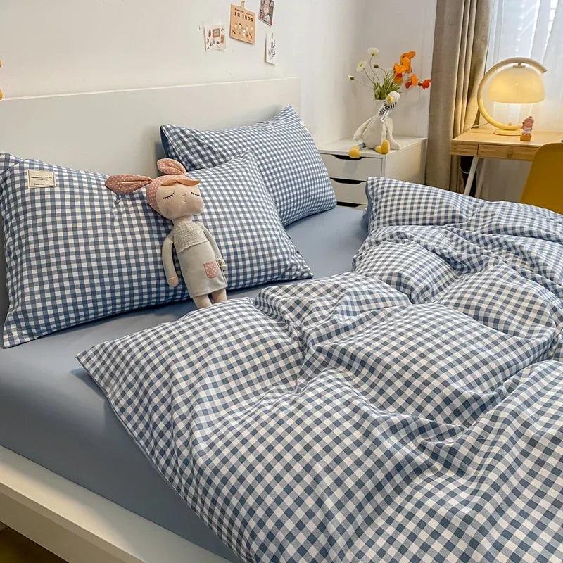 4 Piece Bedding Set Duvet Cover, Sheets and Pillowcases - Volaia