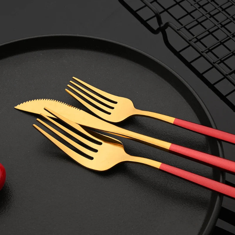 Volaia - Dinnerware Set