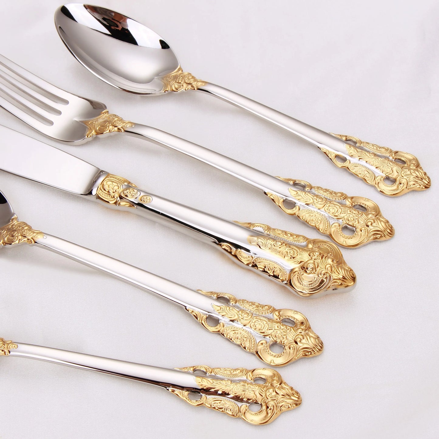 Elegant 24k Gold - Plated Vintage Cutlery Set for 6 - Volaia