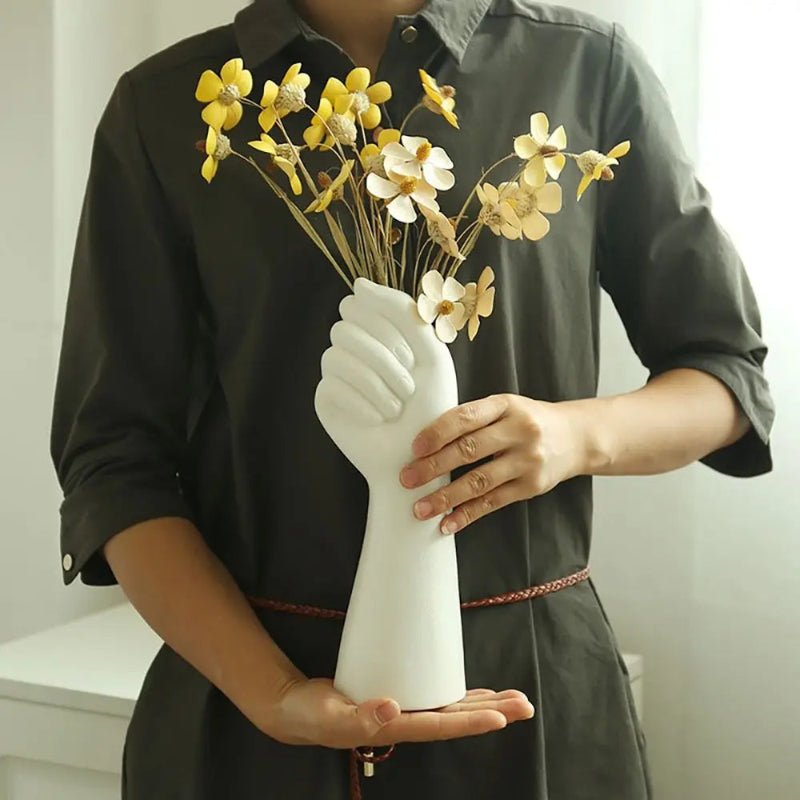 Elegant Hand - Shaped Ceramic Vase for Home Decor - Volaia