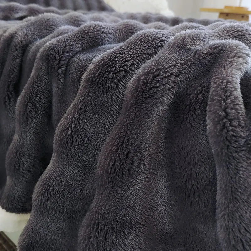 Luxurious Flannel Rabbit Fur Blanket for Cozy Comfort - Volaia