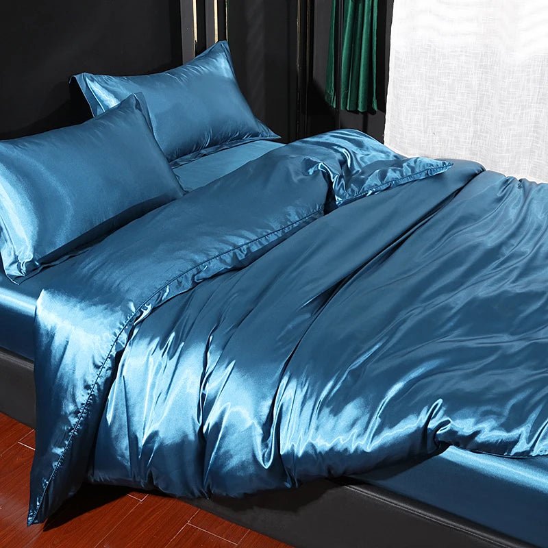 Luxury Satin Bed Set with Fitted Sheet and Duvet Cover - Volaia