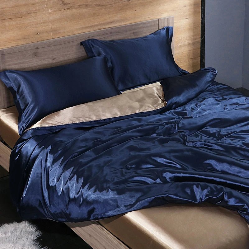 Luxury Satin Bed Set with Fitted Sheet and Duvet Cover - Volaia