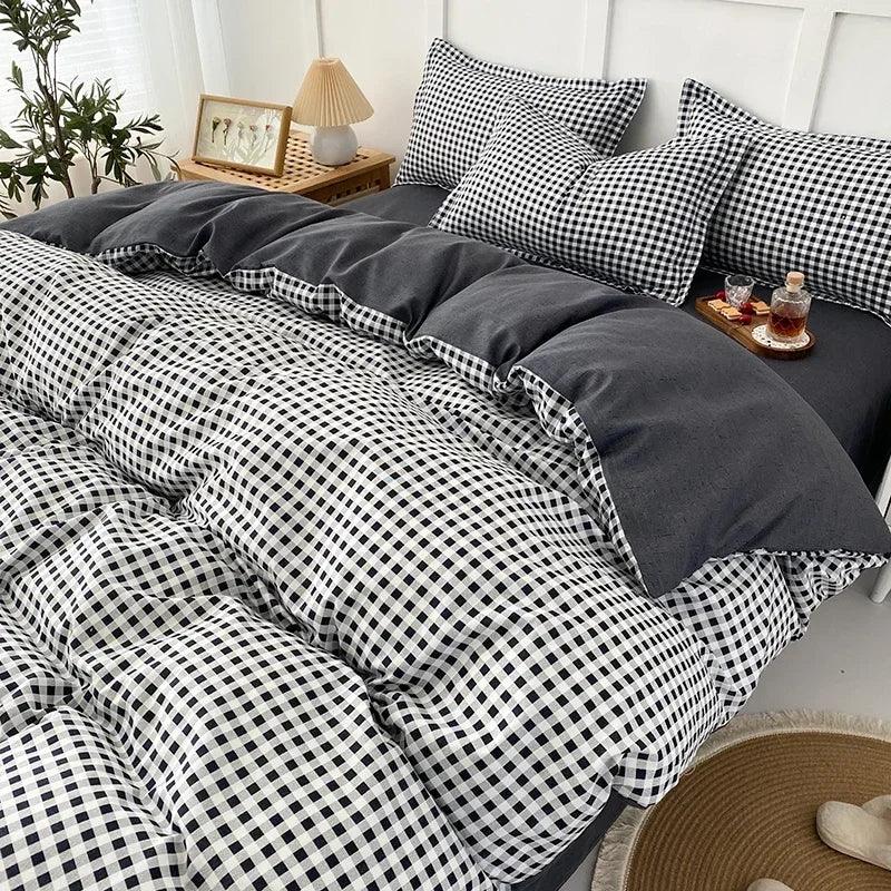 4 Piece Bedding Set Duvet Cover, Sheets and Pillowcases - Volaia