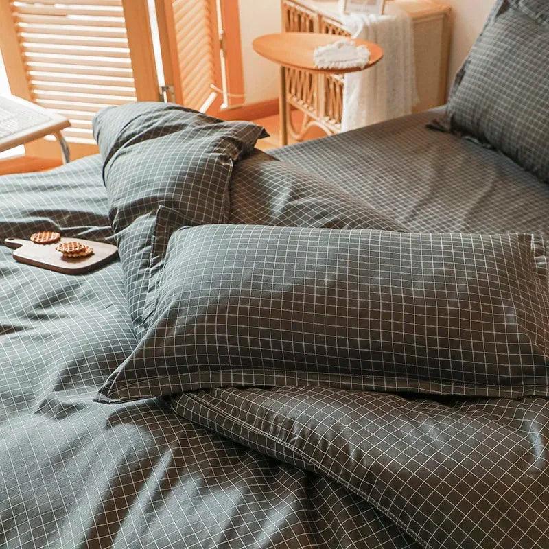 4 Piece Bedding Set Duvet Cover, Sheets and Pillowcases - Volaia