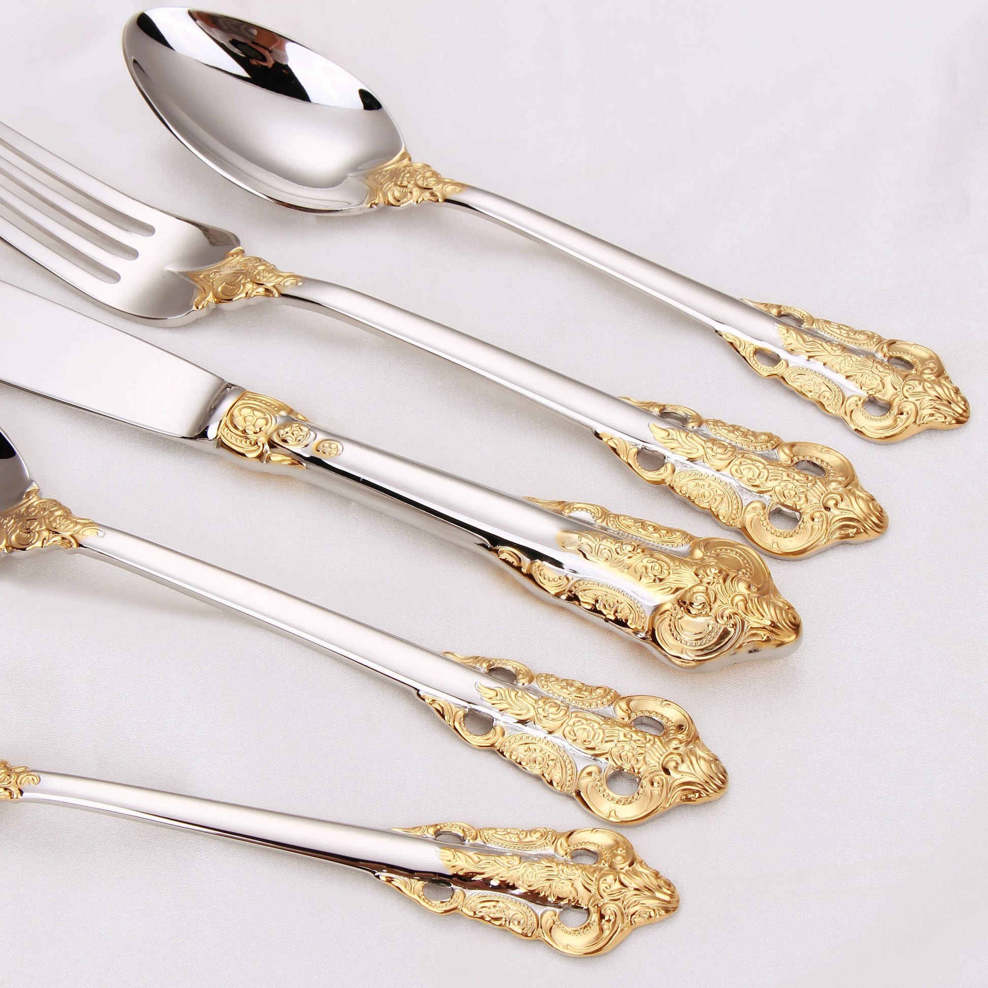 Elegant 24k Gold - Plated Vintage Cutlery Set for 6 - Volaia