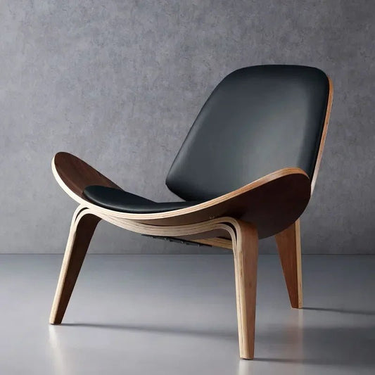 Elegant Shell Chair - Retro Danish Design - Volaia