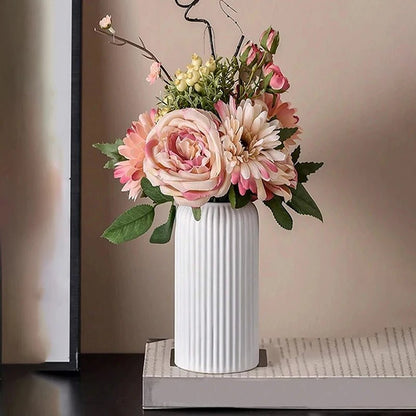 Elegant Striped Plastic Vase for Floral Arrangements - Volaia