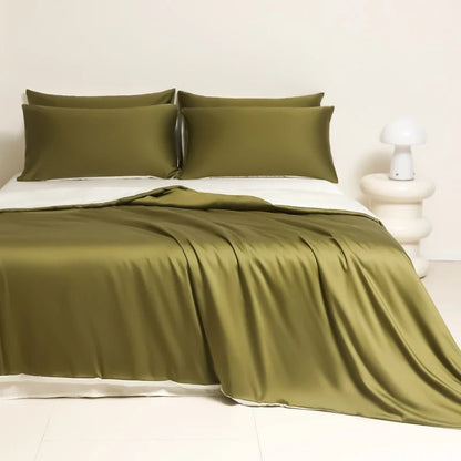 Silk Bedding Set Duvet Cover, Sheets and Pillowcases - Volaia
